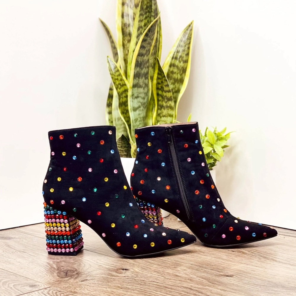 Betsey Johnson Women's Kaydence Block Heel Ankle Booties